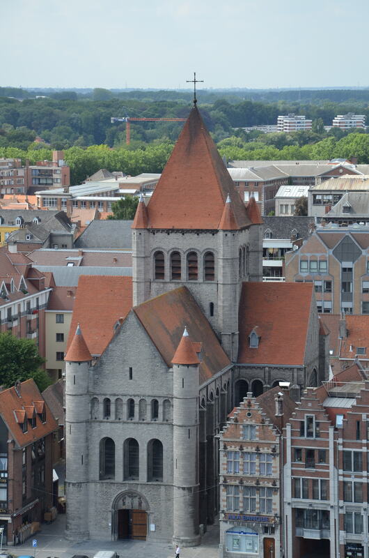 Church of Saint Quintin in Tournai. Belgium.
Kościół Świętego Kwintyna w Tournai. Belgia. 