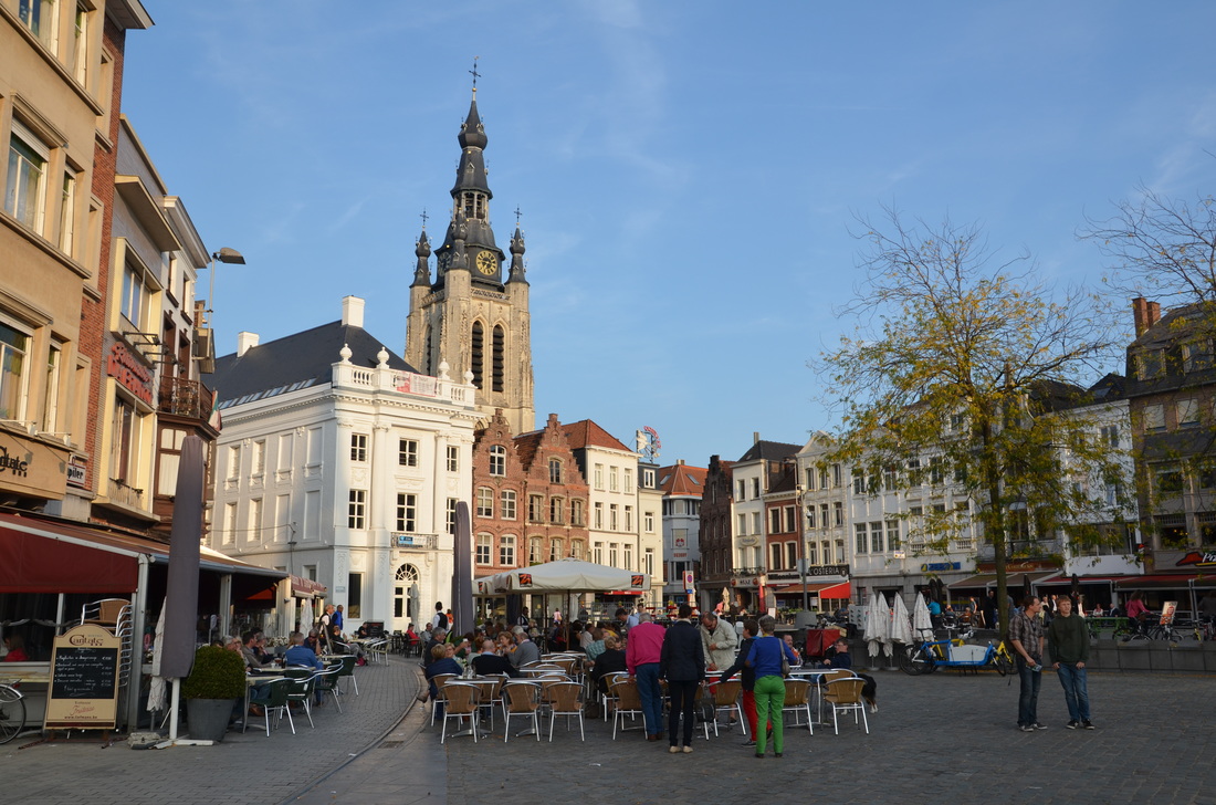 Miasto Kortrijk w Belgii. 