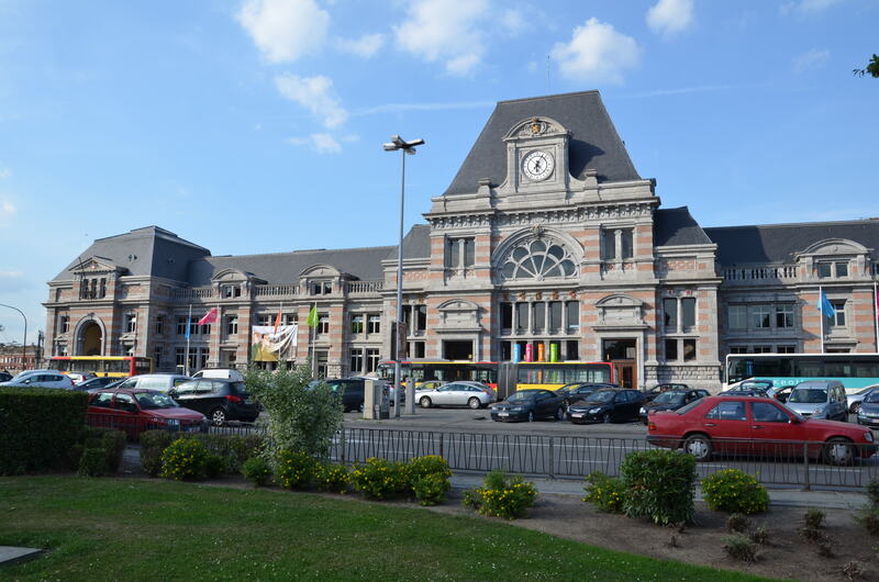Tournai main station. Belgium.
Dworzec główny w Tournai. Belgia.